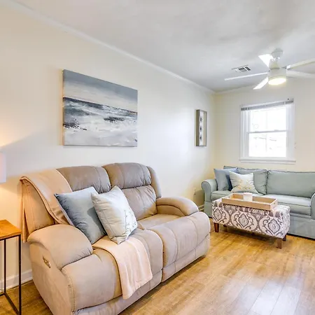 Lavallette Apartment With Patio - Walk To The Beach!